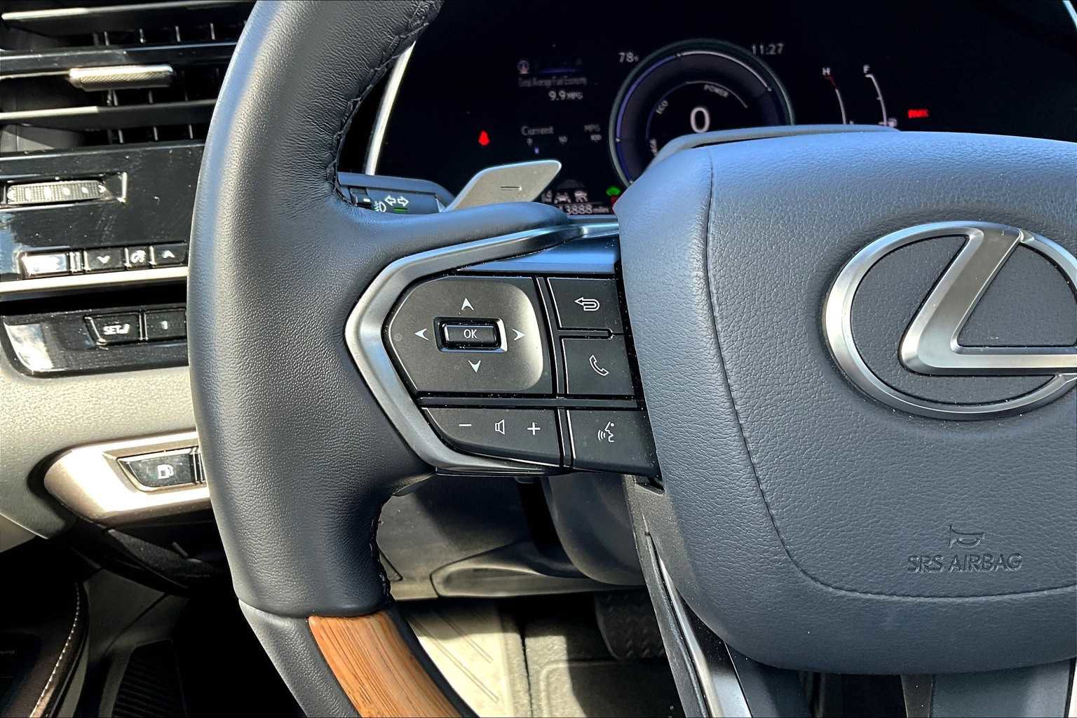 Used 2024 Lexus RX 350h w/ Convenience Package image 24