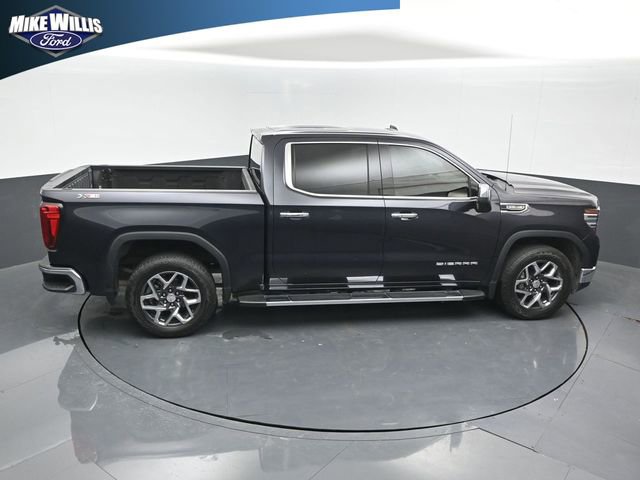 Used 2023 GMC Sierra 1500 SLT w/ SLT Premium Package AWD/4WD image 16