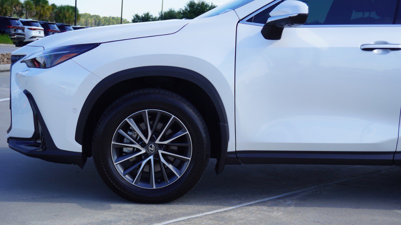 Used 2025 Lexus NX 350h AWD w/ Cold Area Package image 11