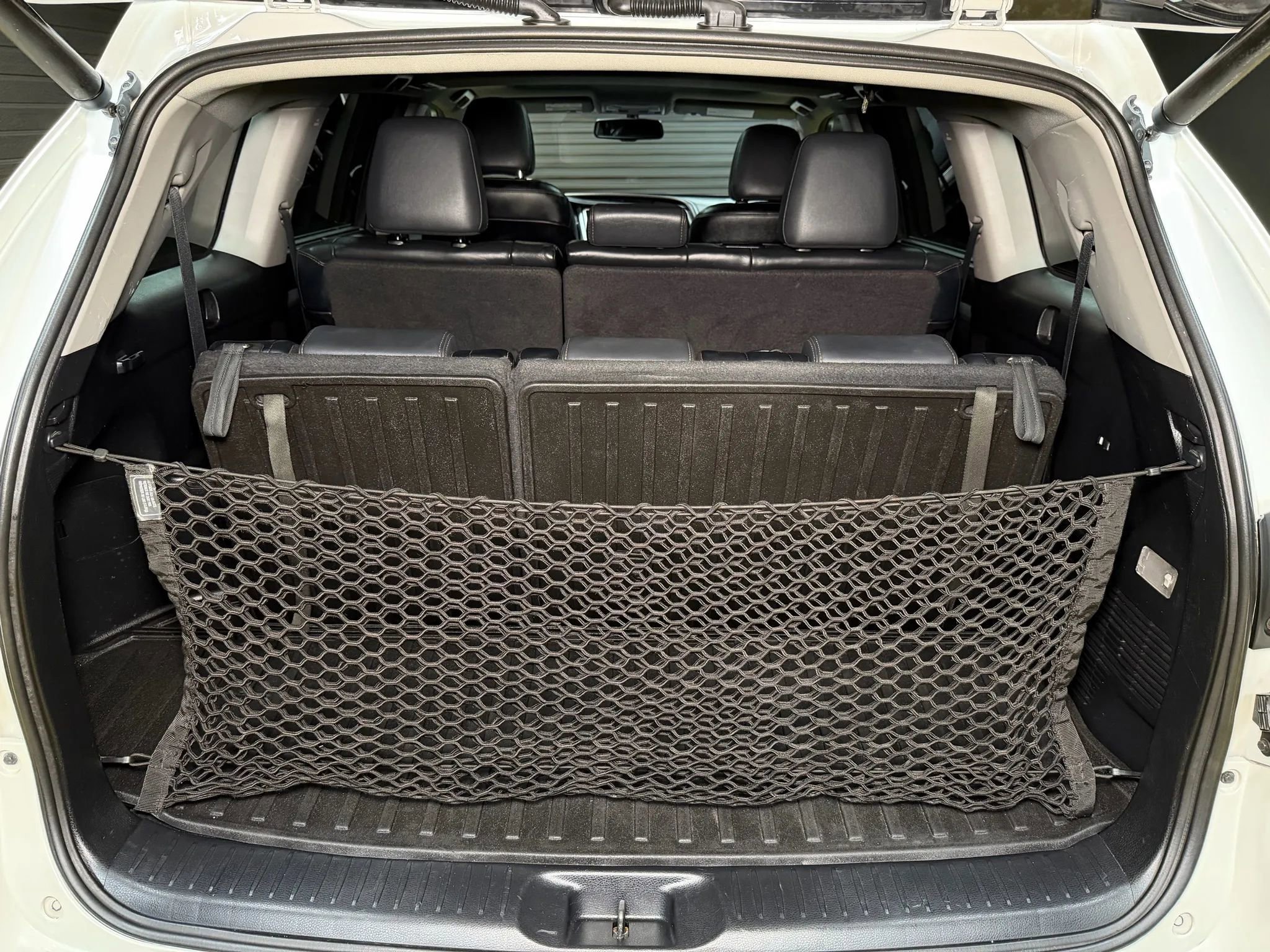 Used 2016 Toyota Highlander XLE w/ Preferred Accessory Package FWD image 14