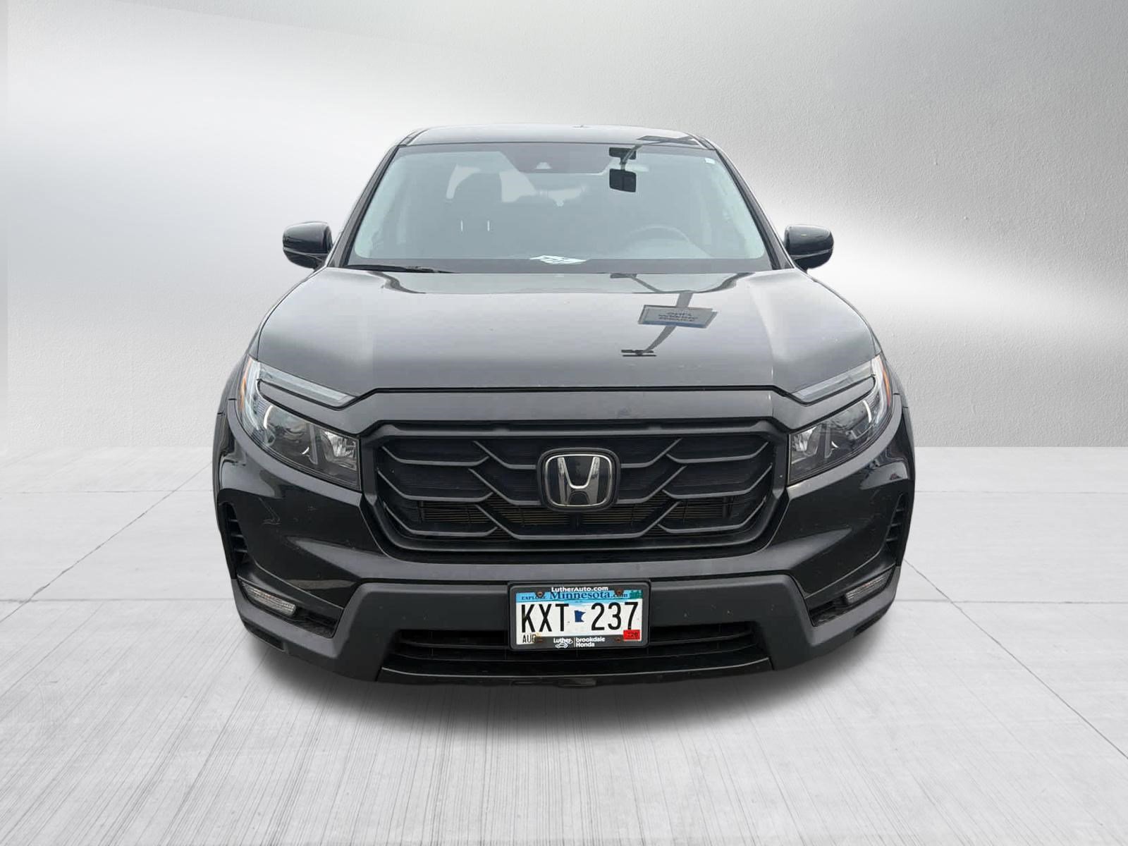 Used 2023 Honda Ridgeline Sport image 2