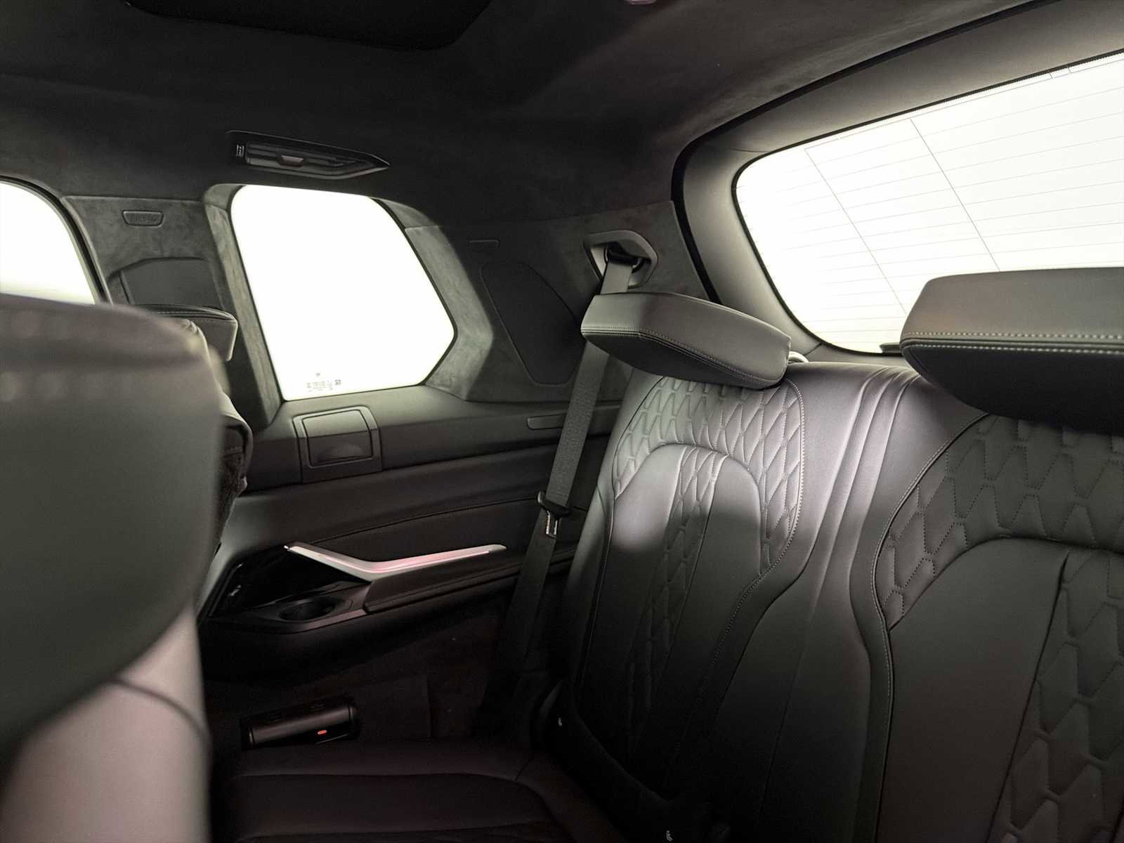 New 2026 BMW X7 M60i image 20