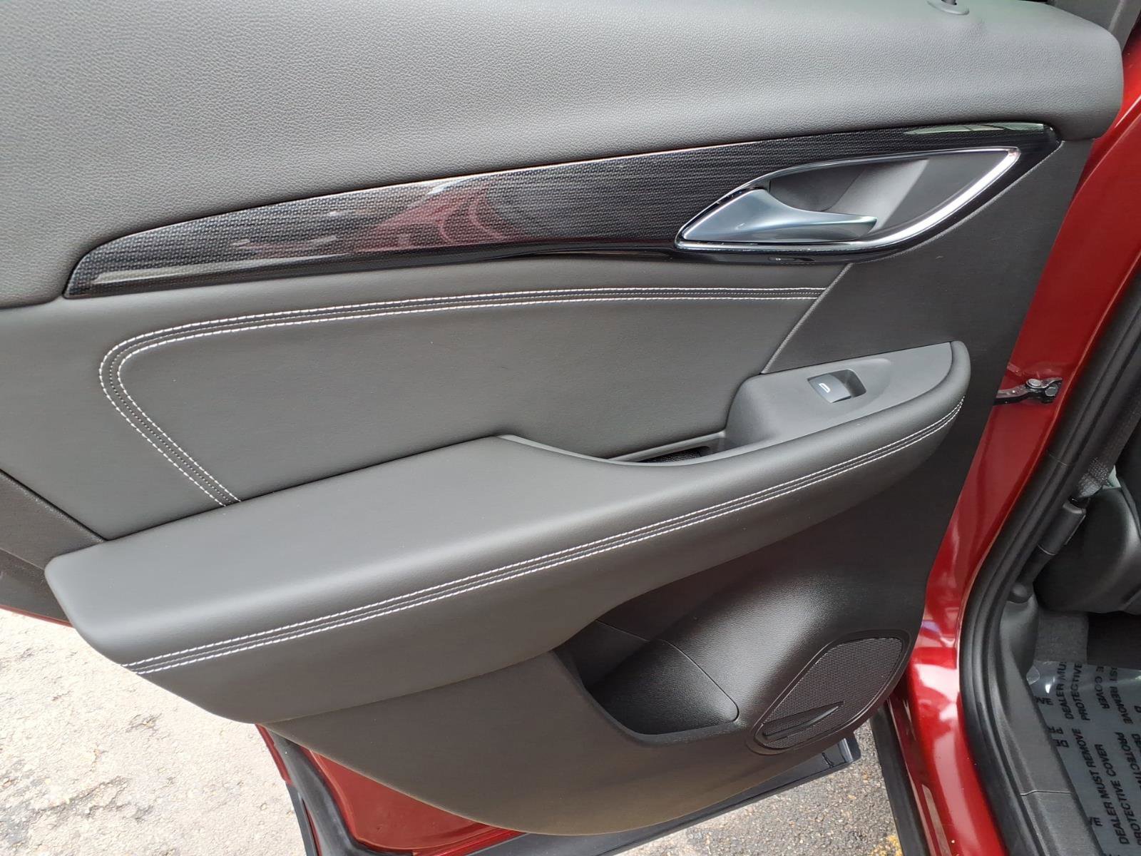 Used 2023 Buick Envision Preferred image 8