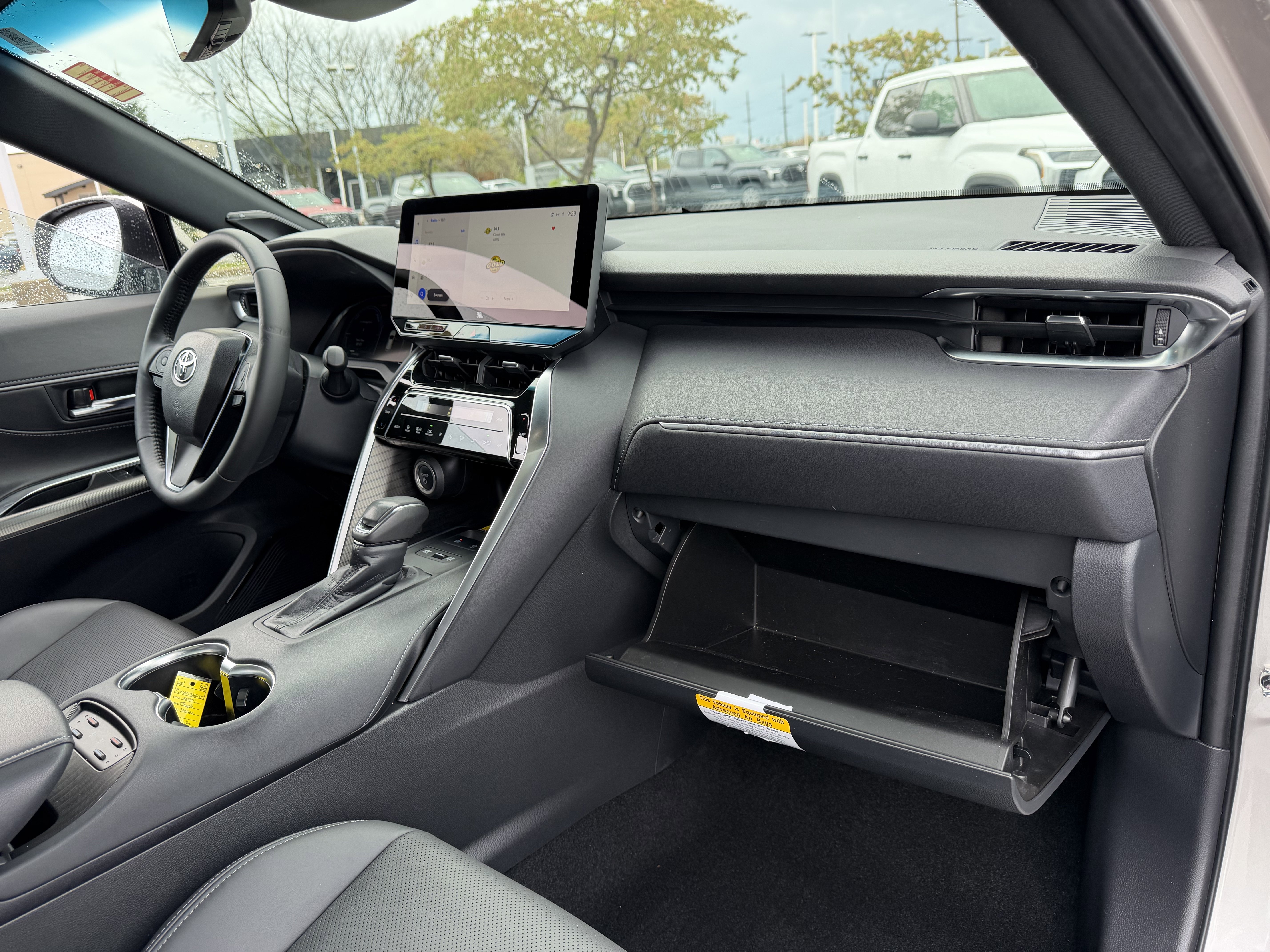 Certified 2024 Toyota Venza Limited image 13