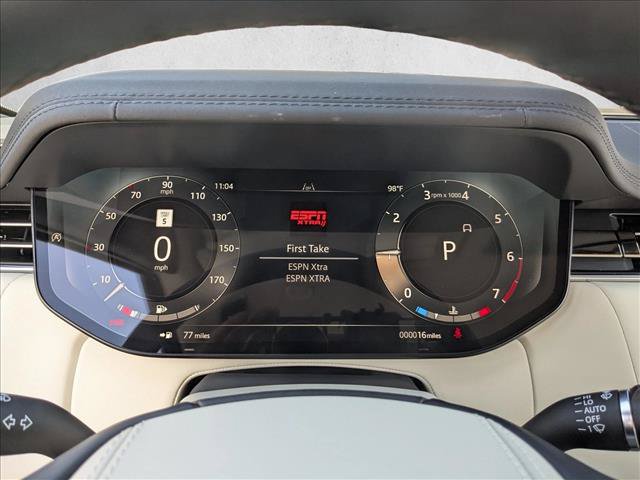 Used 2026 Land Rover Range Rover SE AWD/4WD image 9