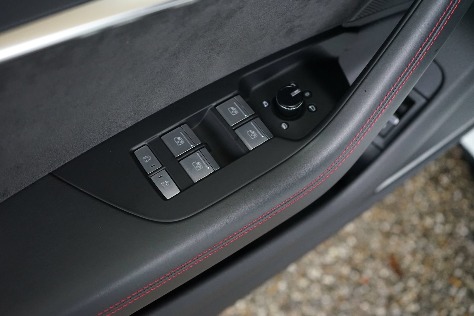 Used 2021 Audi RS 6 w/ Executive Package AWD/4WD image 29