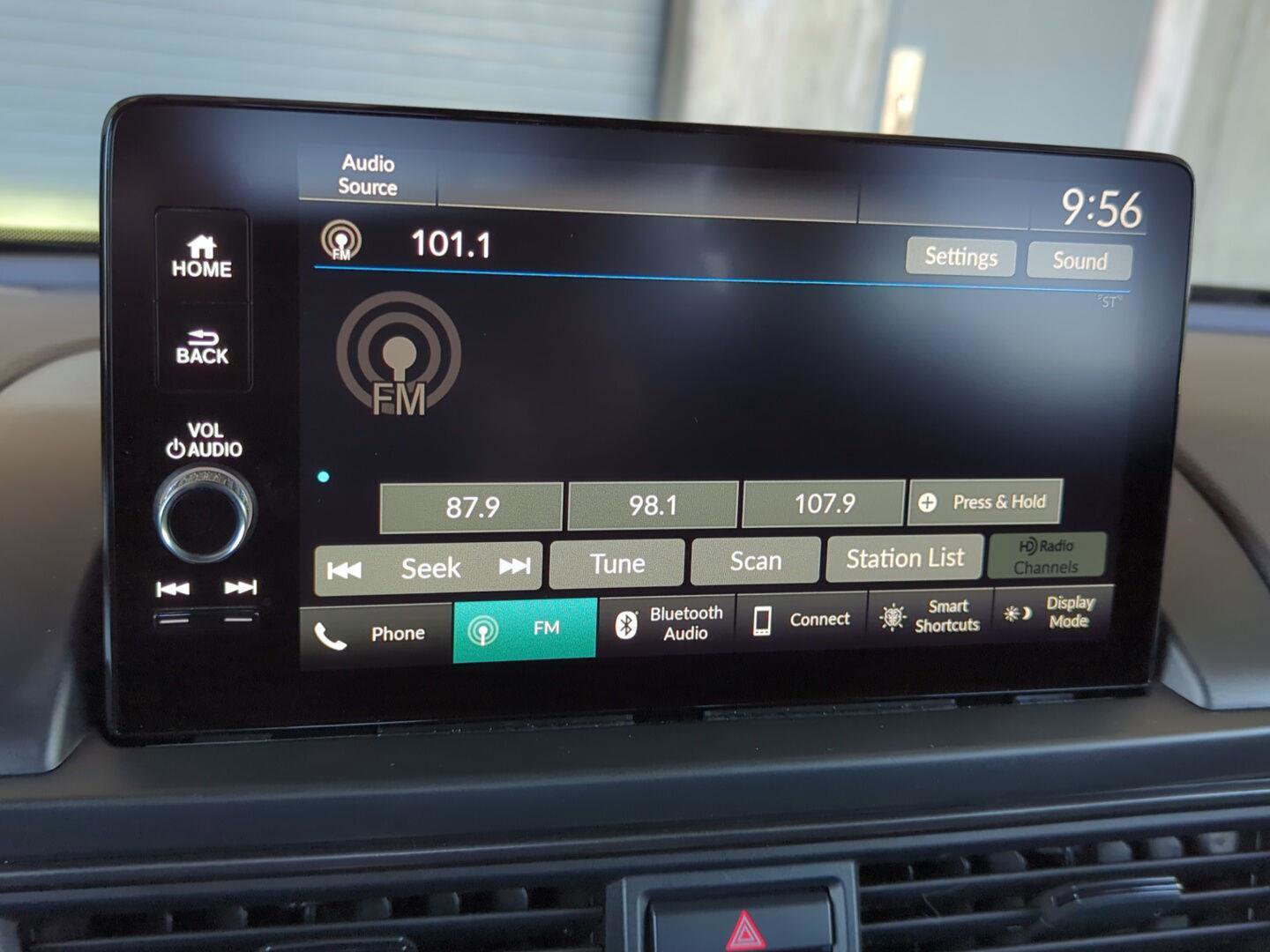 Used 2025 Honda Pilot TrailSport image 19