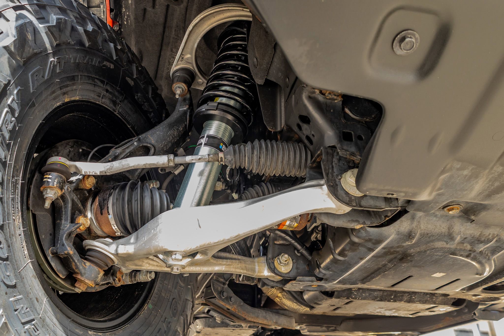 Used 2022 Ford Bronco Badlands image 14