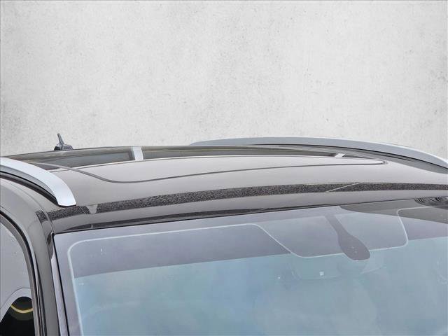 Used 2021 Volkswagen Atlas Cross Sport SE image 4