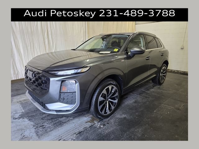 New 2026 Audi Q3 quattro 2.0T AWD/4WD 360° Tour