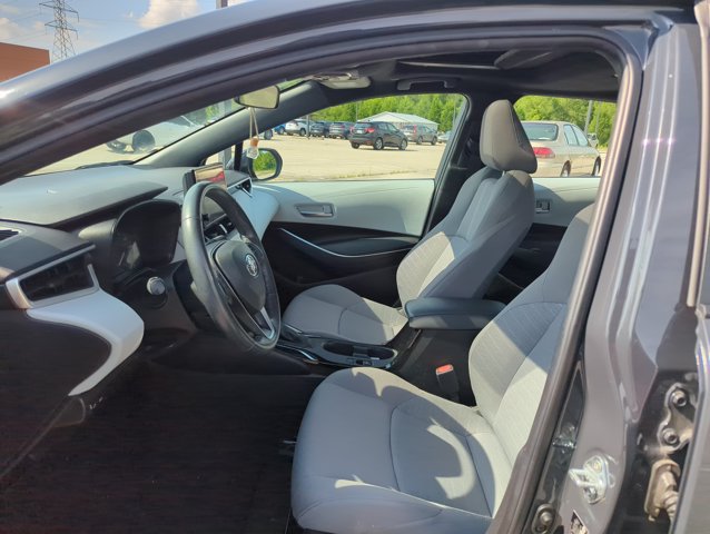 Used 2023 Toyota Corolla SE w/ SE Premium Package FWD image 17