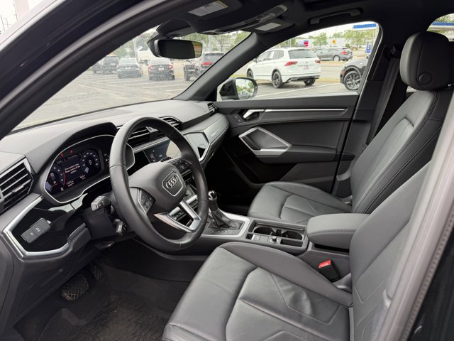 Used 2023 Audi Q3 2.0T Premium Plus w/ Premium Plus Package AWD/4WD image 5