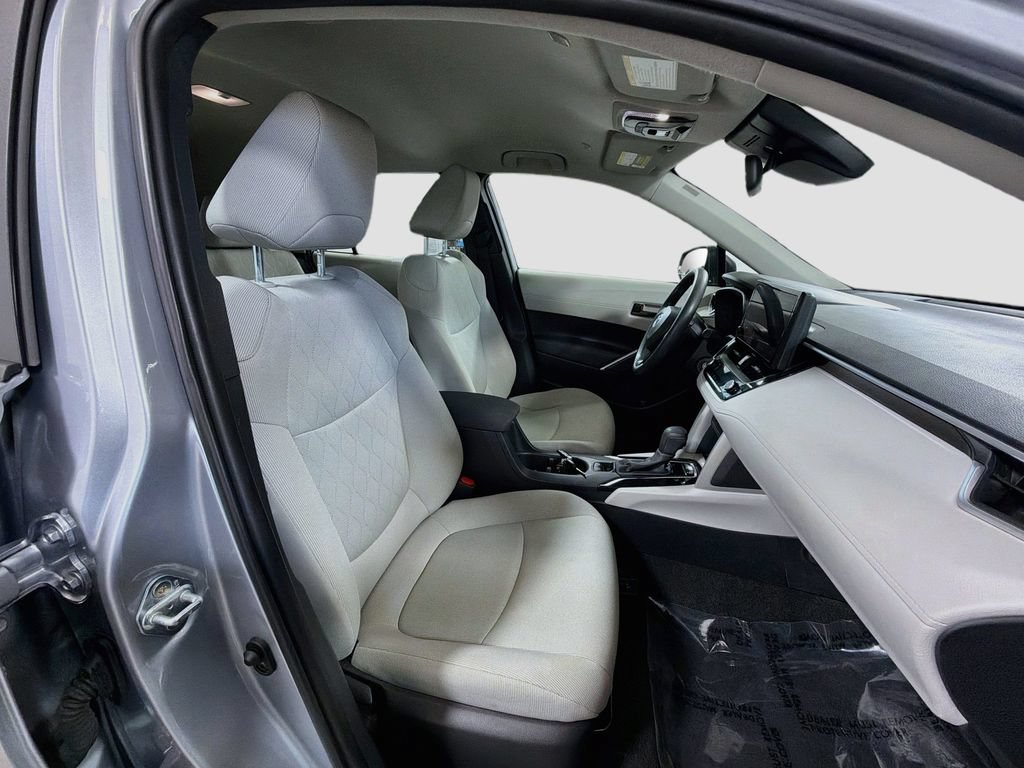 Used 2024 Toyota Corolla Cross L AWD/4WD image 27