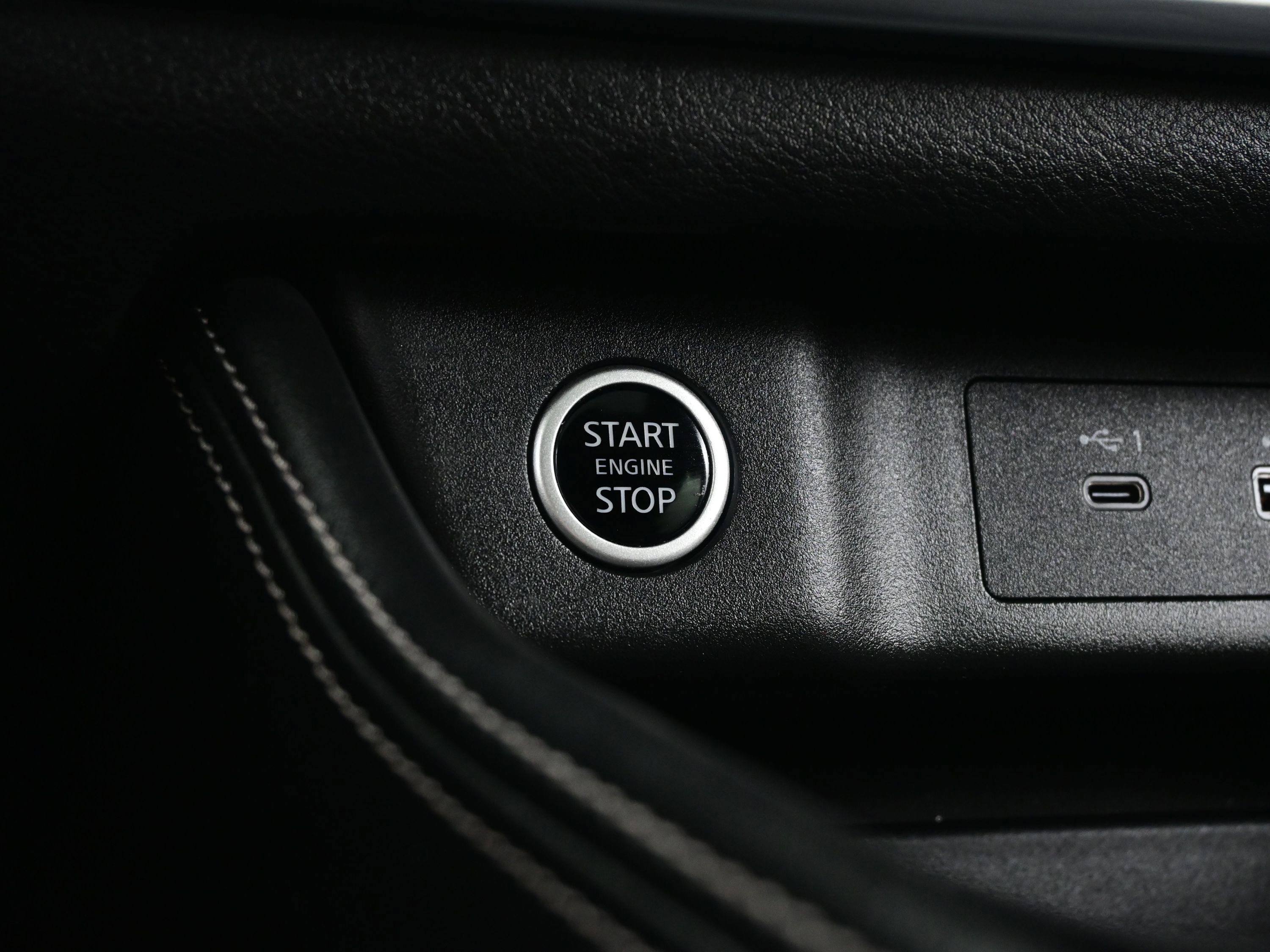 Used 2023 Nissan Rogue SL w/ SL Premium Package image 22