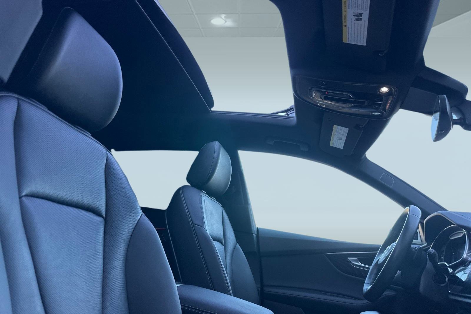 Used 2023 Audi Q8 Prestige w/ Prestige Package image 30