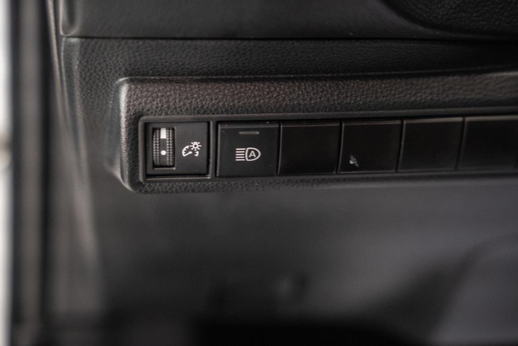 Used 2023 Toyota Corolla LE FWD image 37