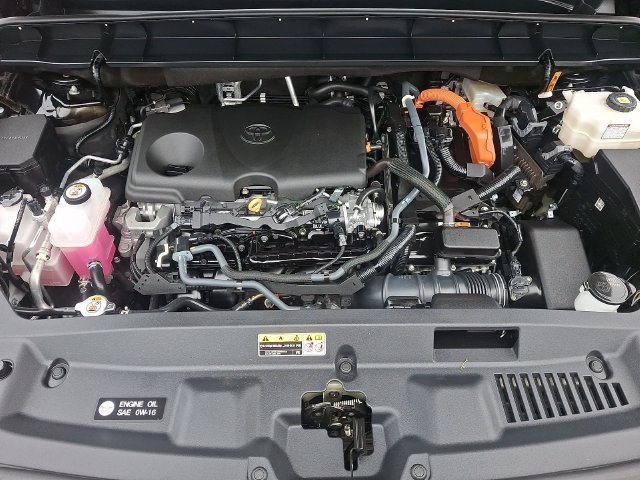 Used 2024 Toyota Highlander XLE AWD/4WD image 32