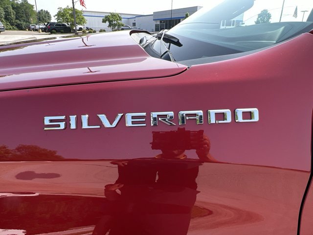 Used 2023 Chevrolet Silverado 1500 RST AWD/4WD image 32