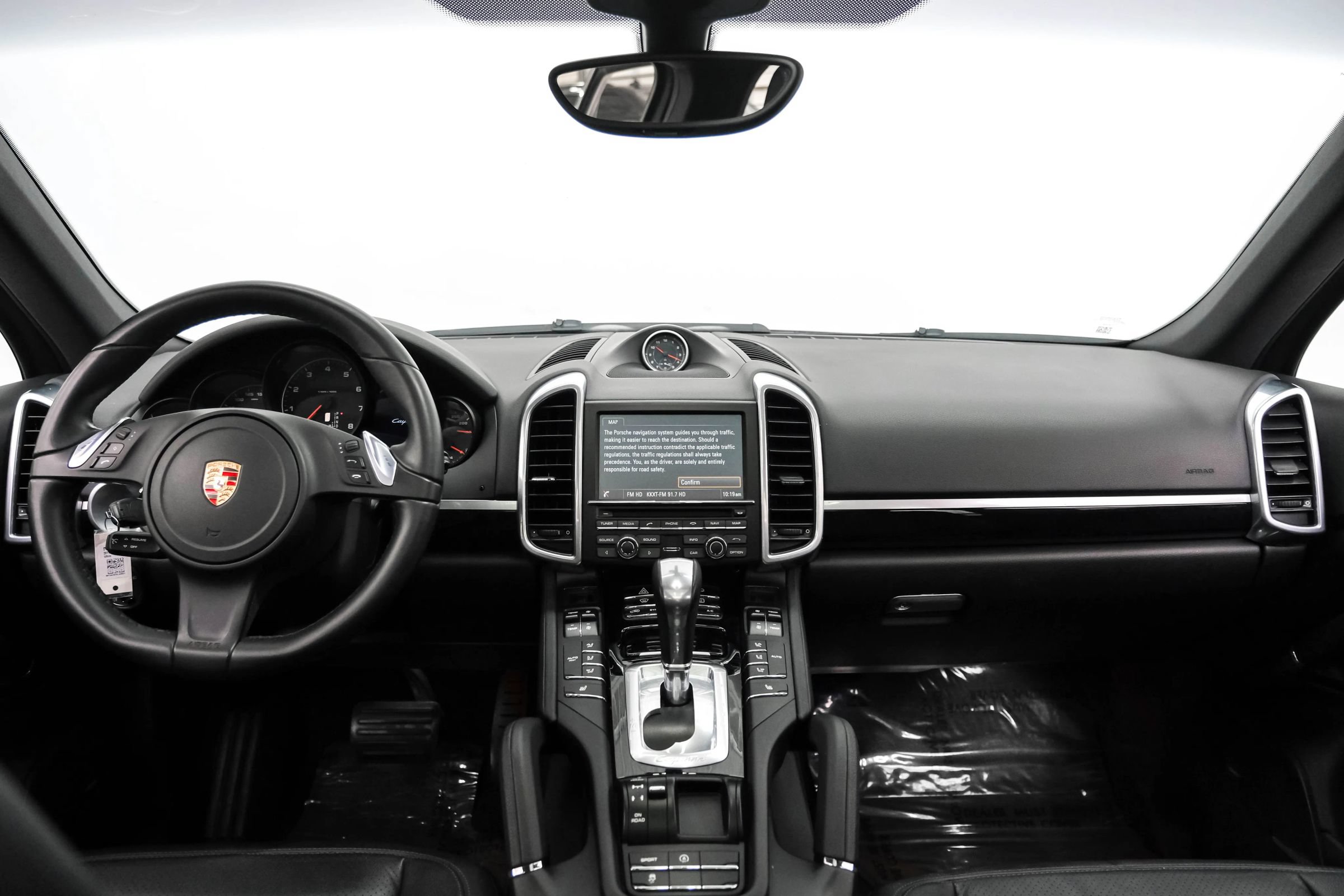 Used 2014 Porsche Cayenne Platinum Edition AWD/4WD image 14