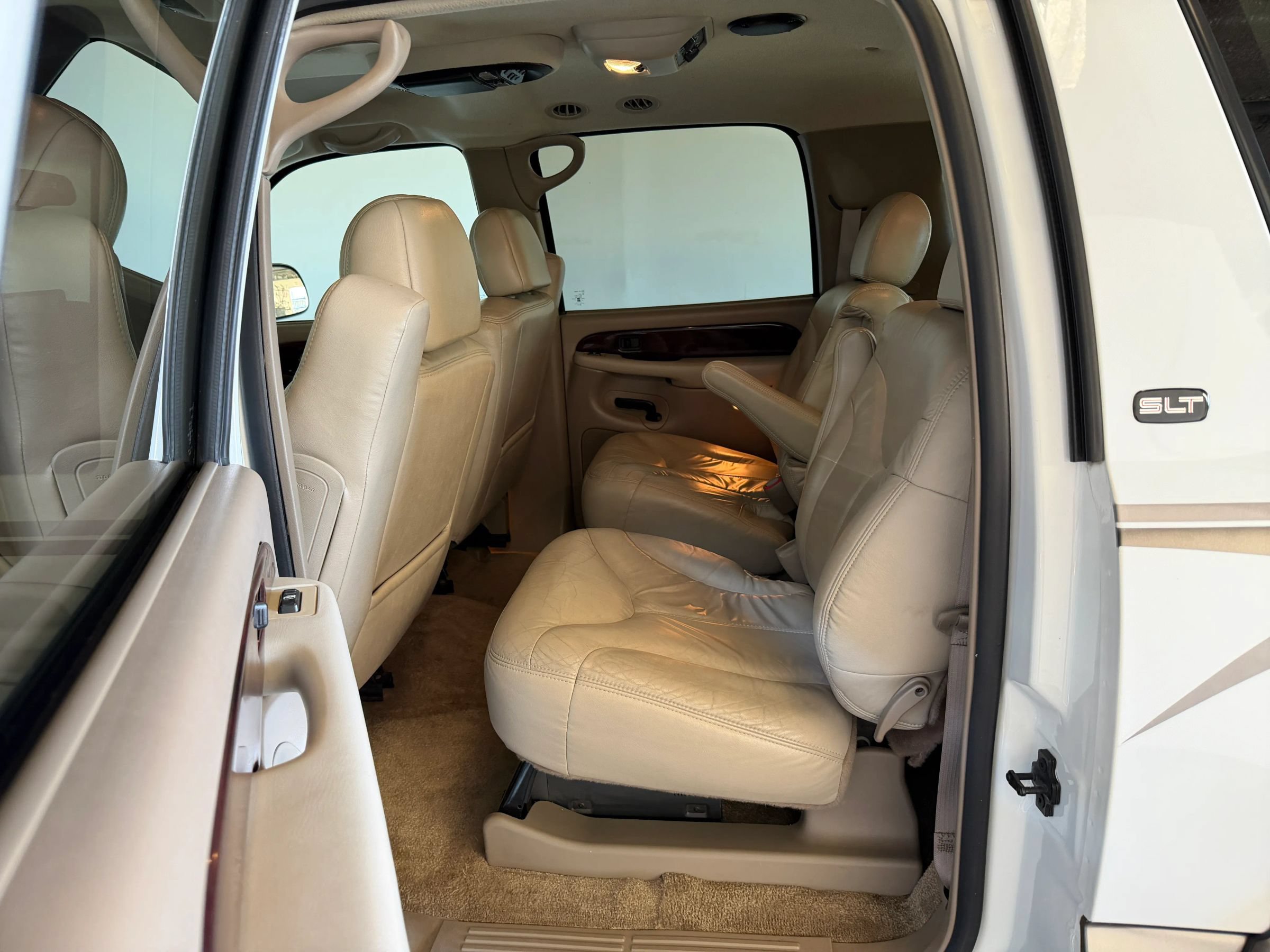 Used 2002 GMC Yukon XL SLT AWD/4WD image 26