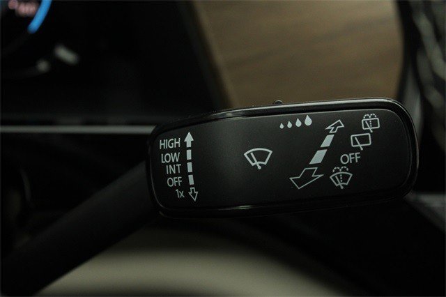 New 2025 Volkswagen Atlas SE image 14