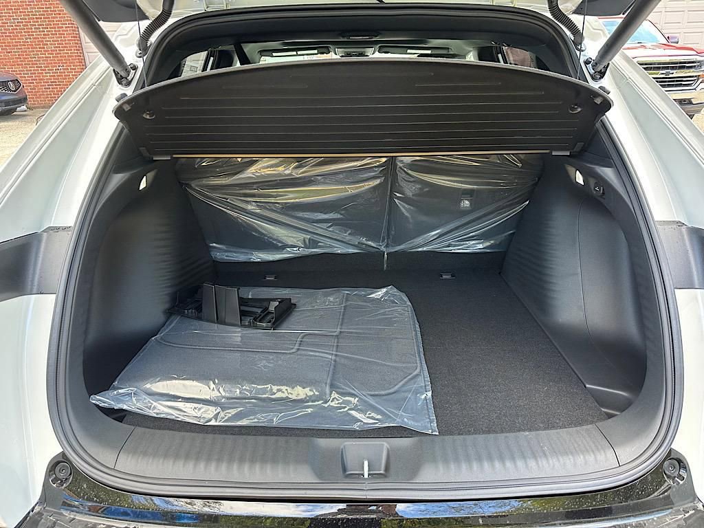 New 2025 Acura ADX A-Spec image 8