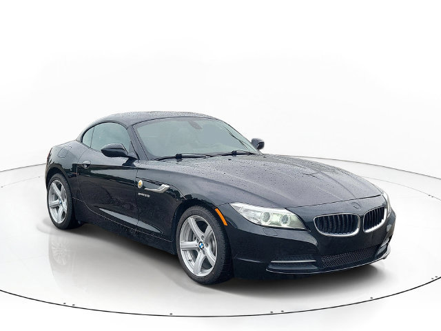 Used 2015 BMW Z4 sDrive28i RWD image 2