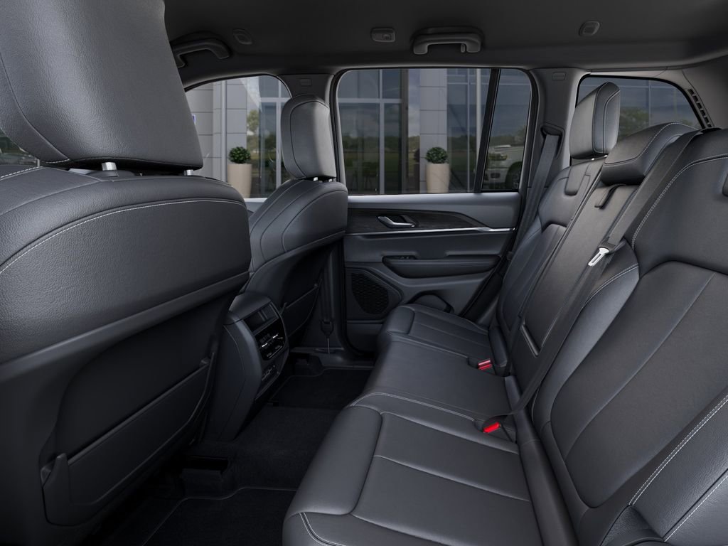 New 2025 Jeep Grand Cherokee Limited image 23