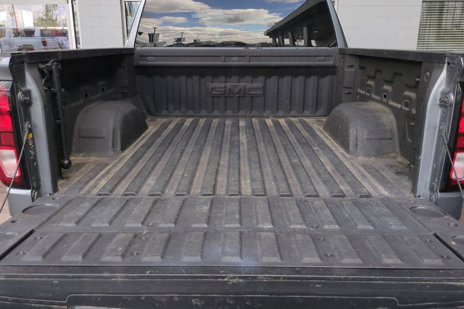Used 2022 GMC Sierra 1500 Elevation AWD/4WD image 17