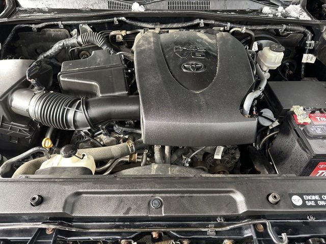 Used 2018 Toyota Tacoma SR5 image 10
