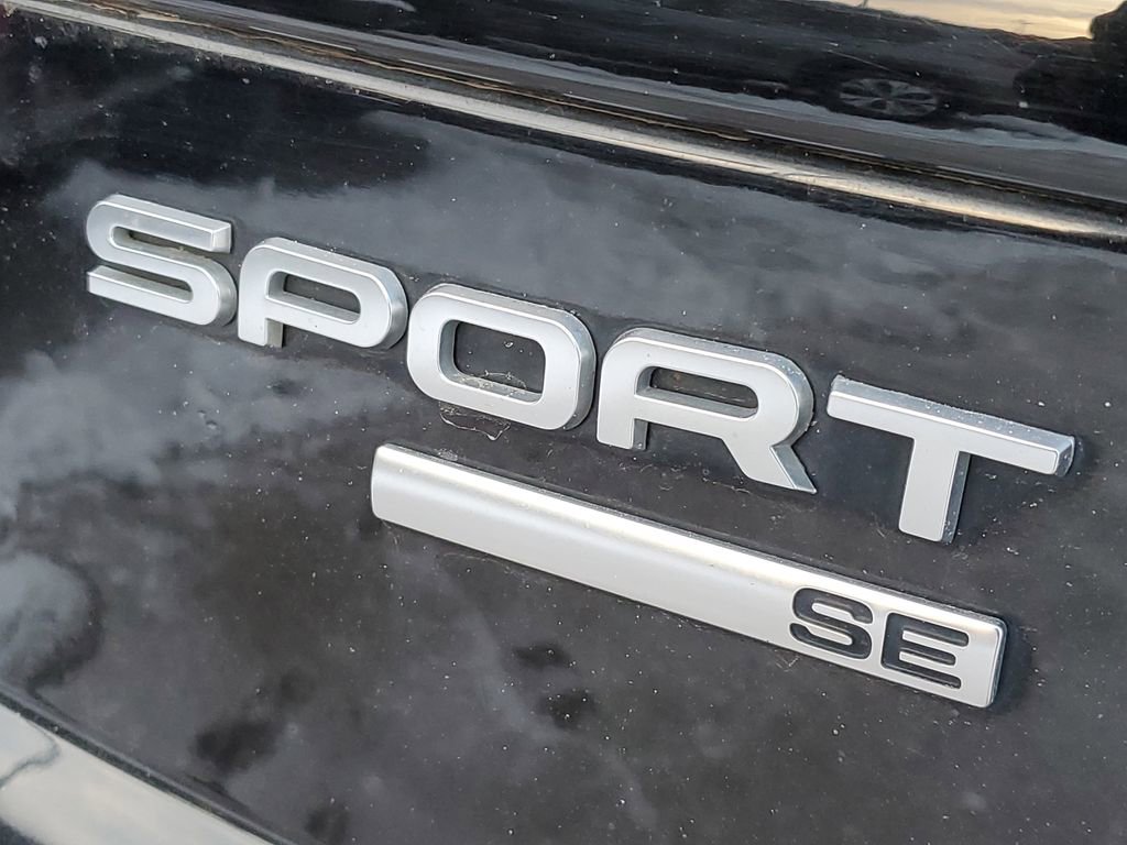 Used 2018 Land Rover Range Rover Sport SE image 35