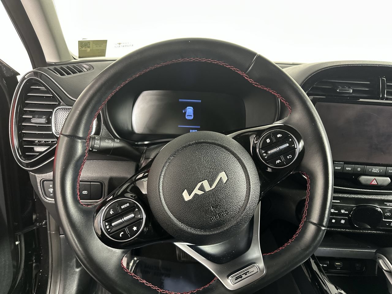Certified 2025 Kia Soul GT-Line FWD image 5