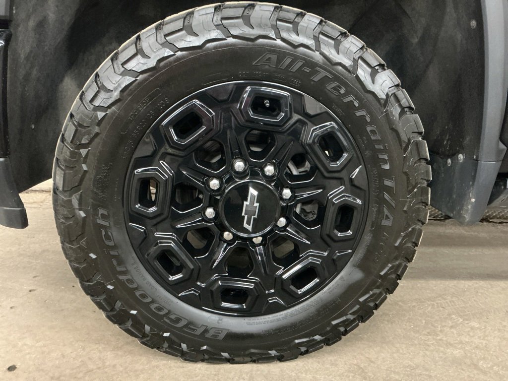 Used 2024 Chevrolet Silverado 2500 High Country w/ High Country Premium Package image 35
