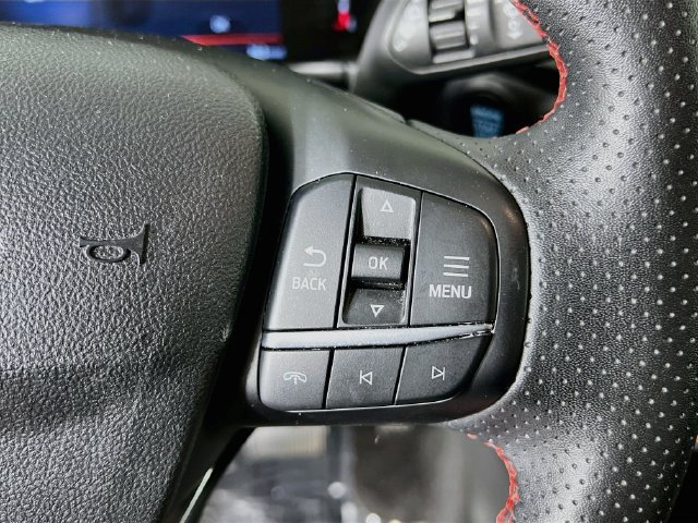 Used 2025 Ford Escape ST-Line AWD/4WD image 30