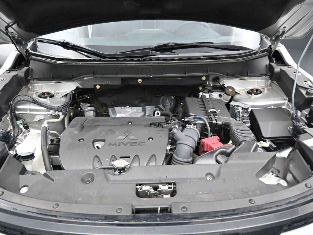 Used 2023 Mitsubishi Outlander Sport SE image 40