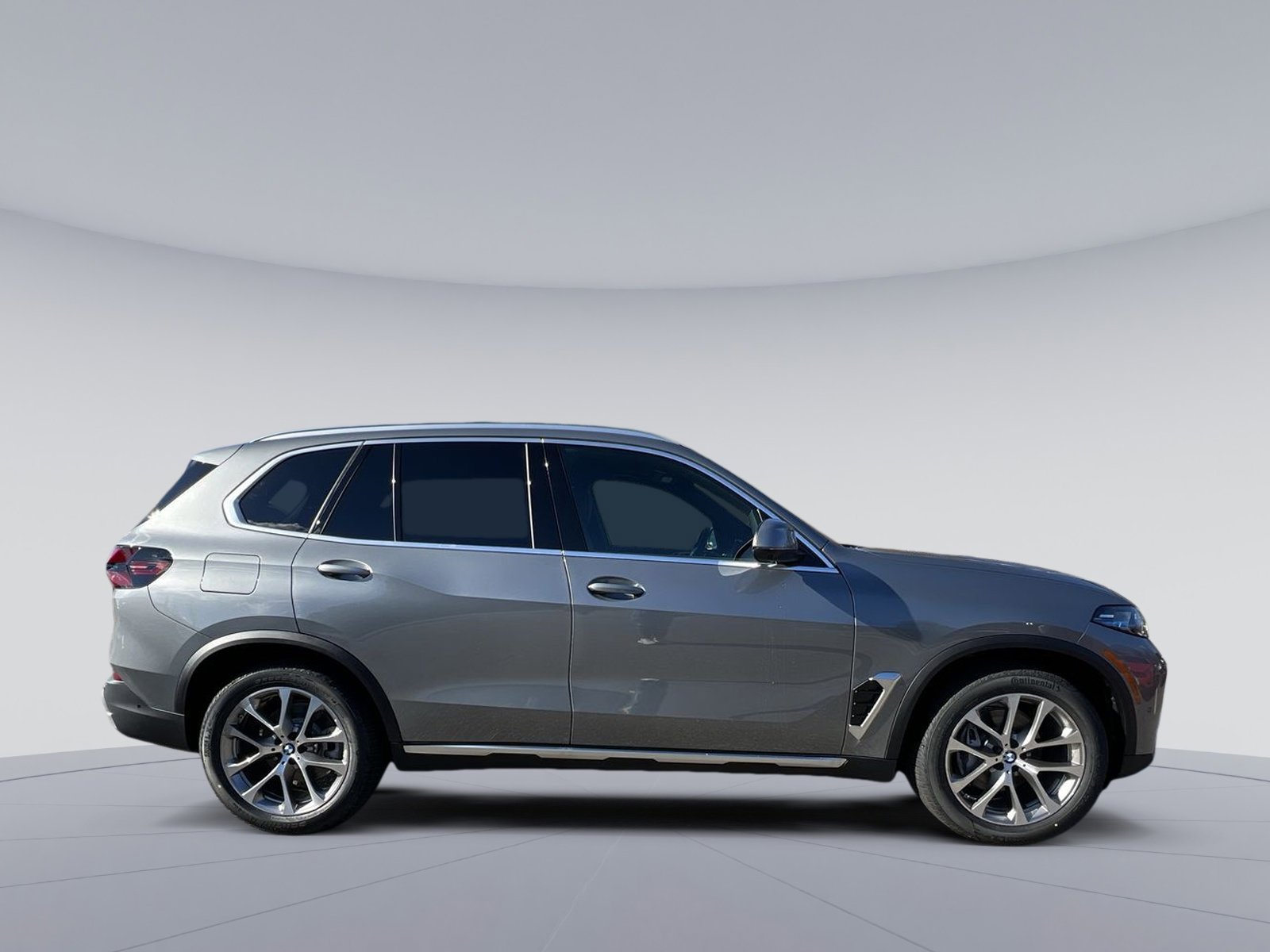 New 2026 BMW X5 xDrive40i w/ Premium Package image 6