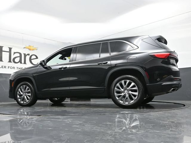 Used 2025 Buick Enclave Preferred w/ Power Package AWD/4WD image 56