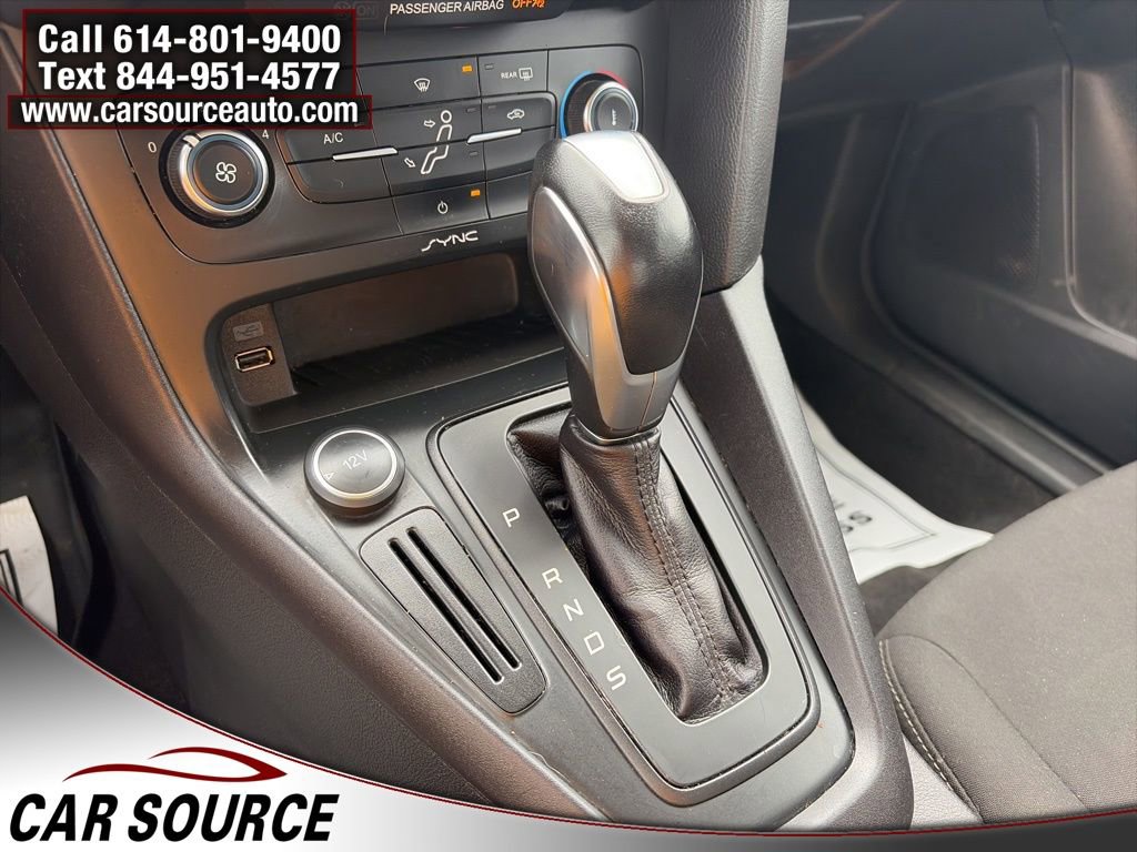 Used 2015 Ford Focus SE w/ SE Sport Package image 20
