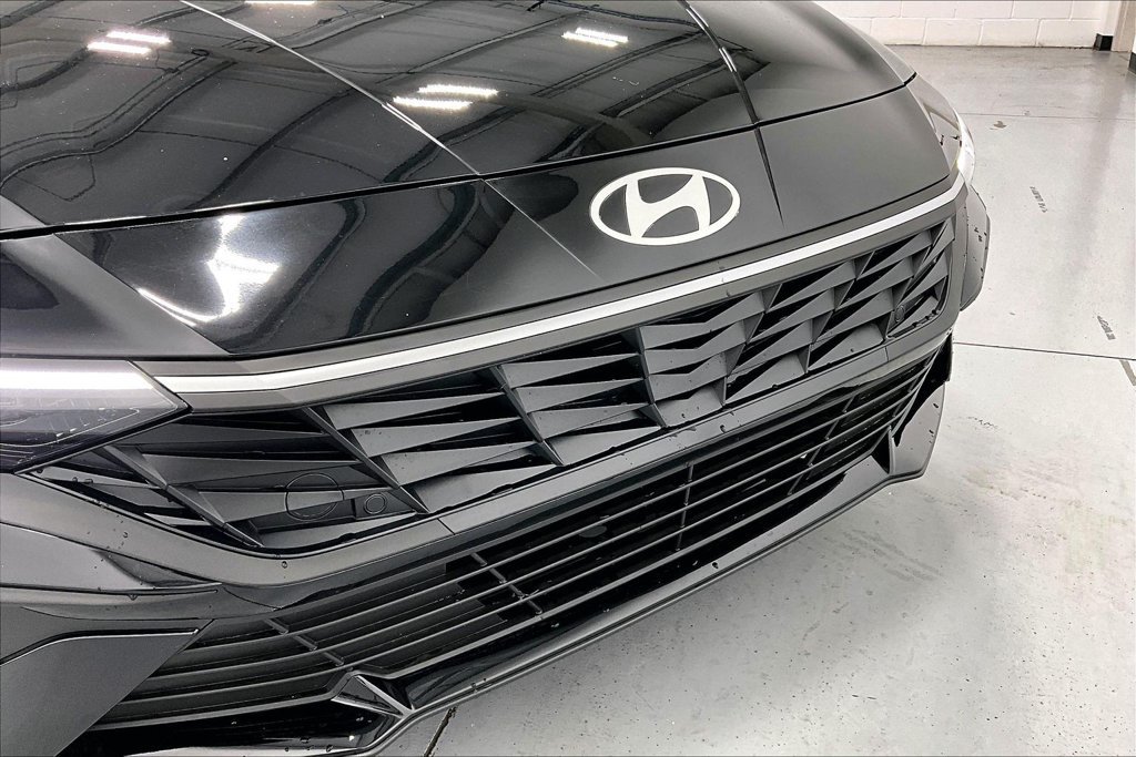 New 2026 Hyundai Elantra SE FWD image 26