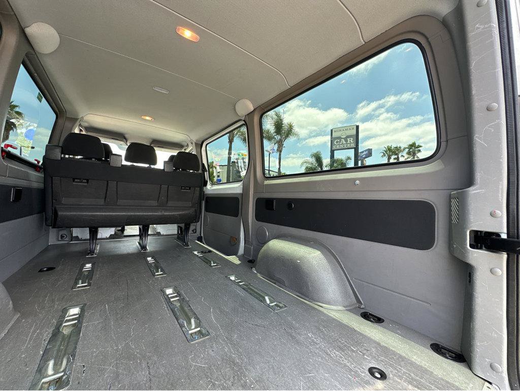 Used 2015 Mercedes-Benz Sprinter 2500 image 33