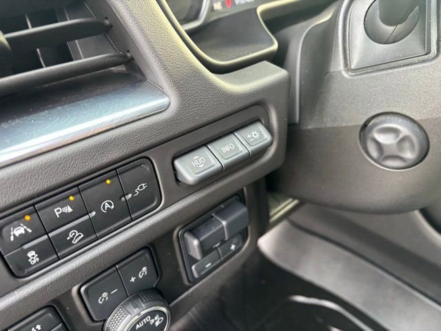 Used 2021 Chevrolet Tahoe Premier w/ Premium Package image 13