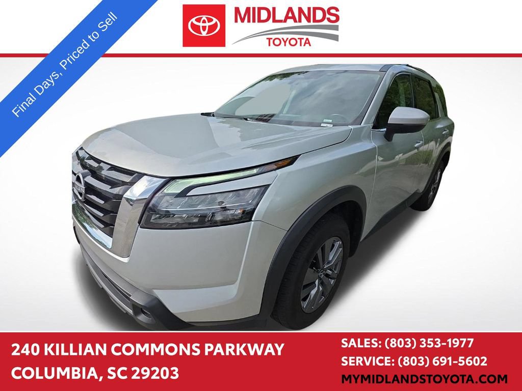 Used 2024 Nissan Pathfinder SV AWD/4WD image 1