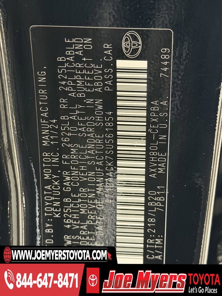 Used 2025 Toyota Camry XSE image 33