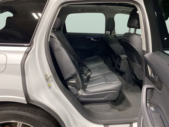 Used 2024 Audi Q7 3.0T Premium Plus AWD/4WD image 28