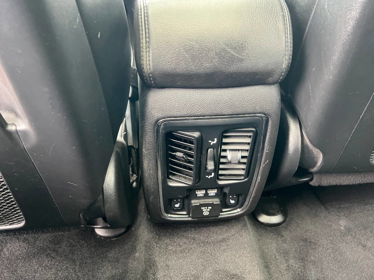 Used 2014 Jeep Grand Cherokee Summit image 36