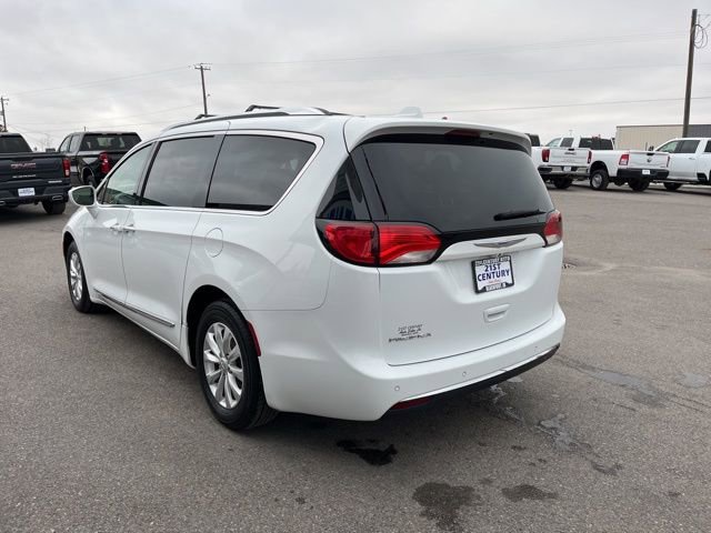 Used 2018 Chrysler Pacifica Touring-L w/ Premium Audio Group image 10