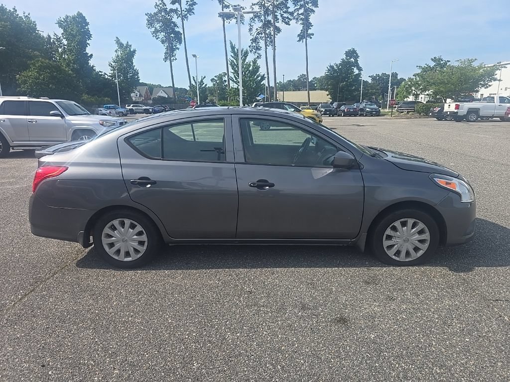 Used 2018 Nissan Versa S Plus FWD image 4