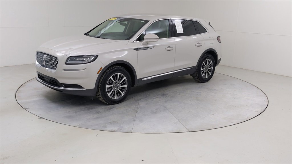 Used 2023 Lincoln Nautilus AWD w/ Premium Package image 19