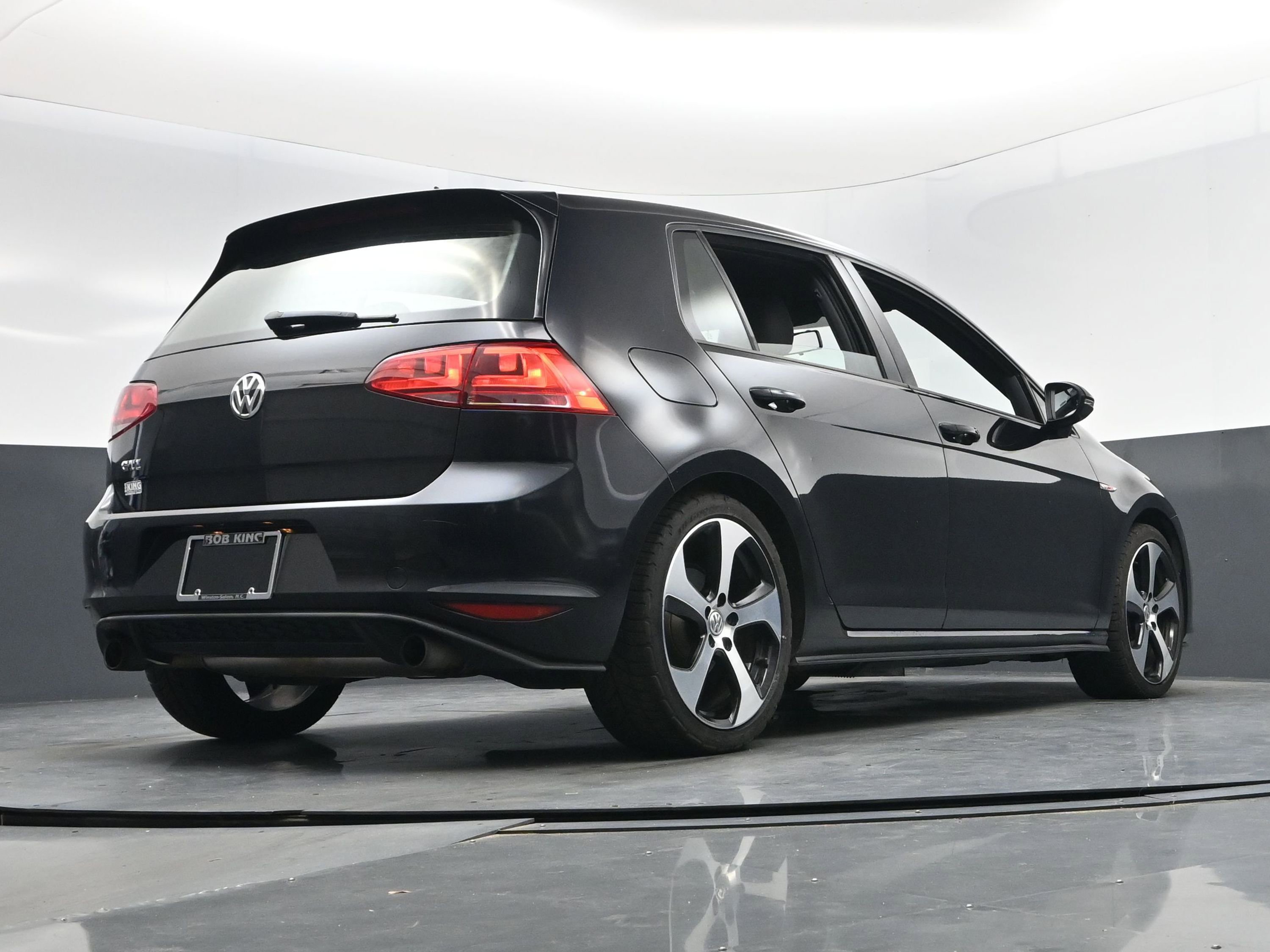 Used 2016 Volkswagen GTI S image 14