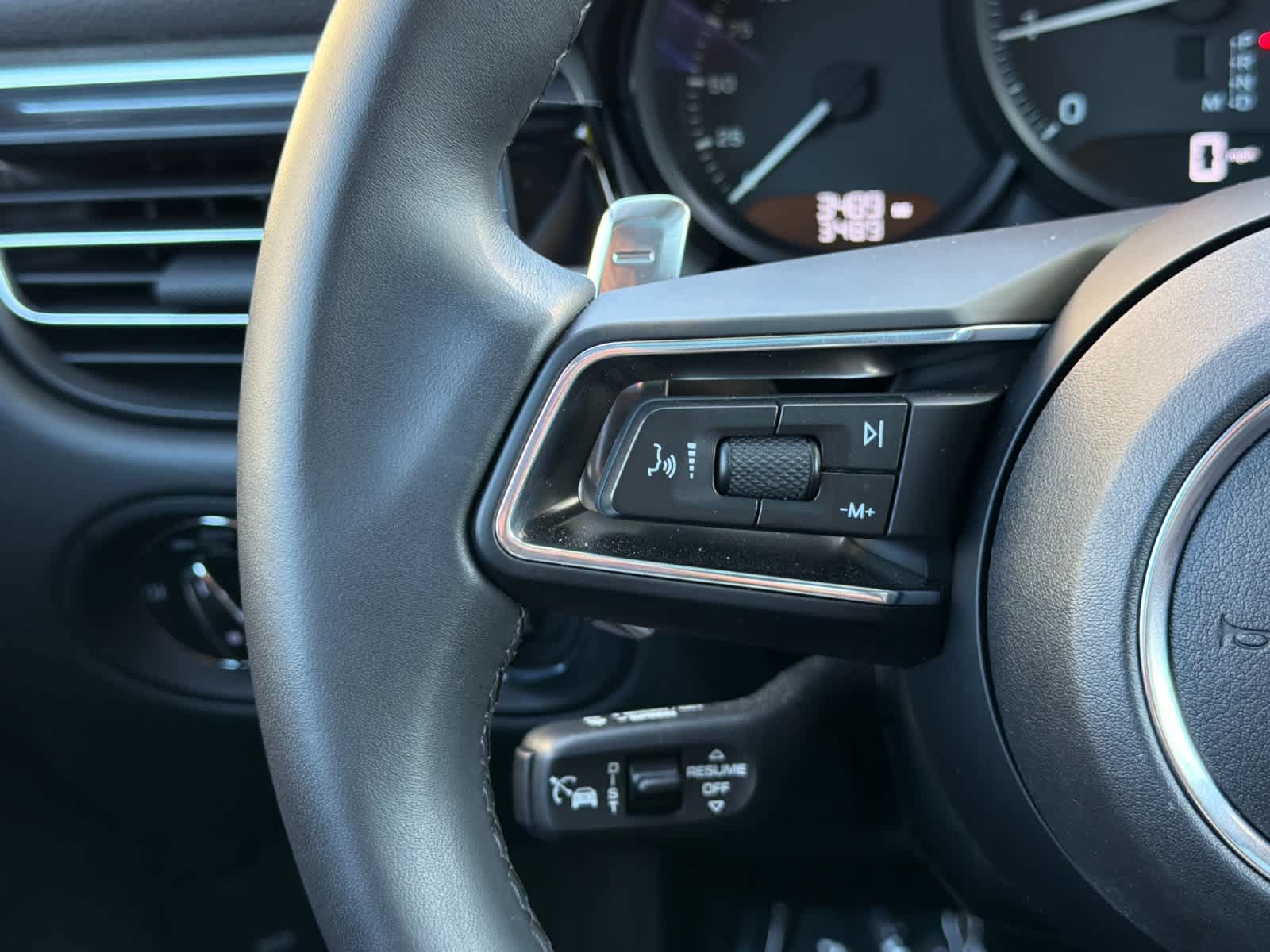 New 2026 Porsche Macan AWD/4WD image 26